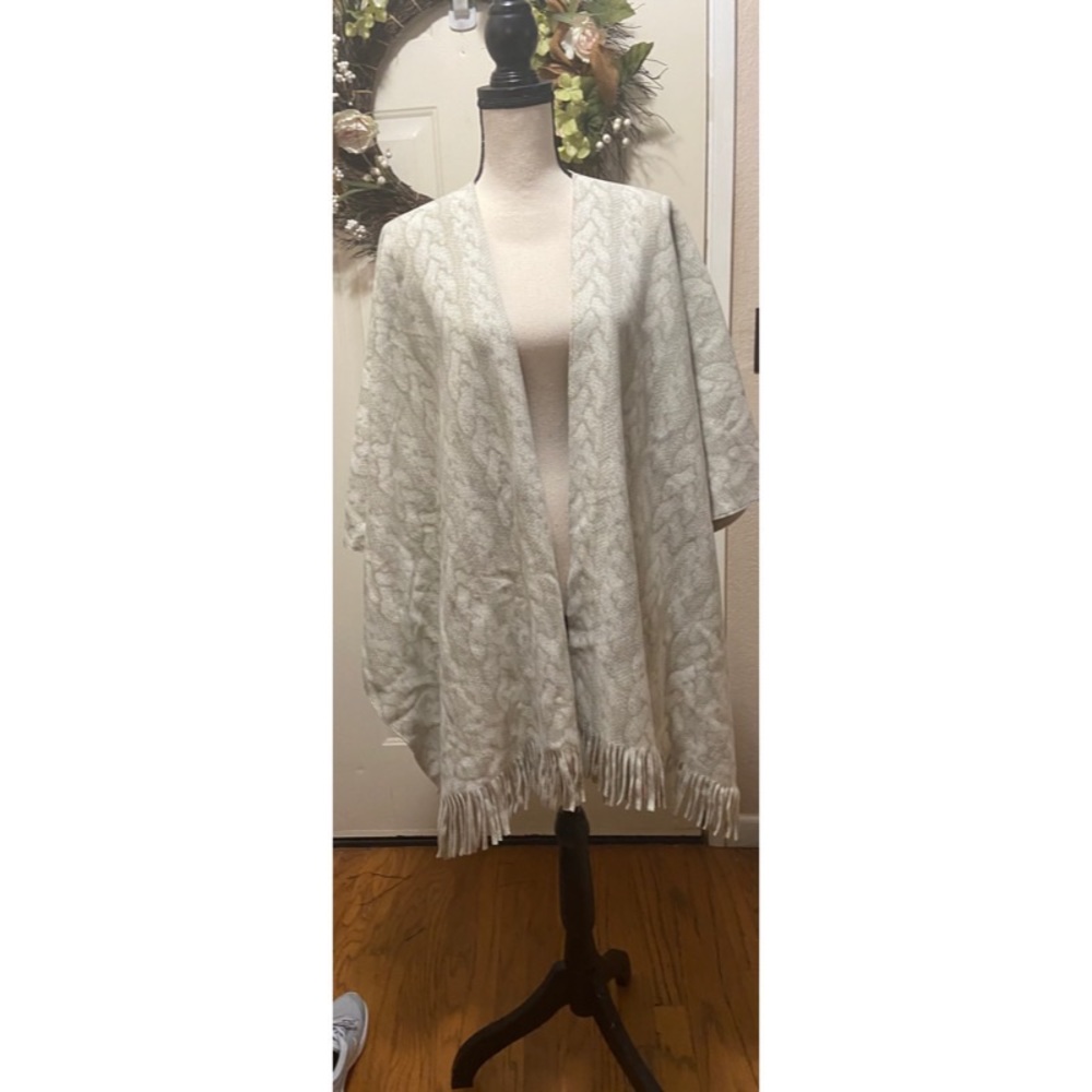 Eivissa Shawl